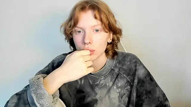 StellaDavis online show from February 24, 9:41 am