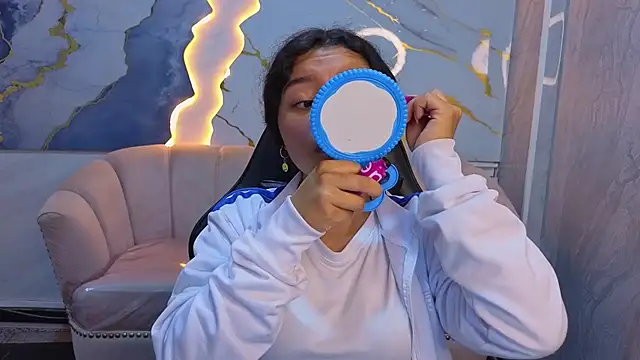 victoria castillo b online show from April 20, 7:39 pm