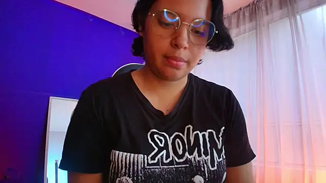 Emmapark  online show from January 31, 7:23 pm