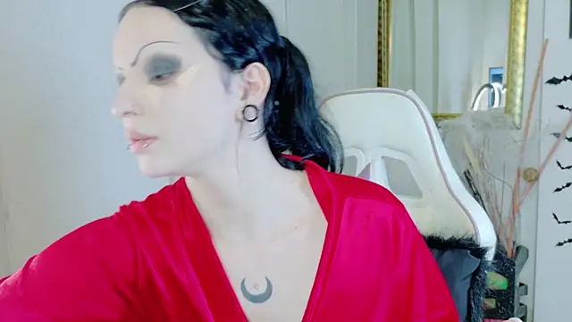 Madison Jackson online show from June 4, 9:08 pm