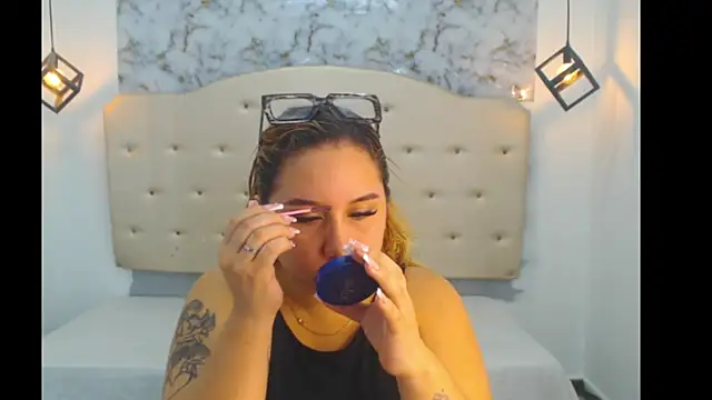 Kathiasaints online show from April 11, 7:06 pm