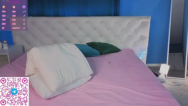 Kelly Hardy online show from April 12, 7:55 am