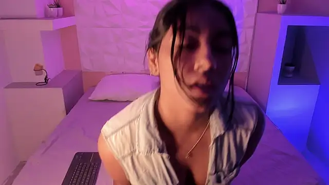 RenataEvans online show from March 6, 9:54 pm