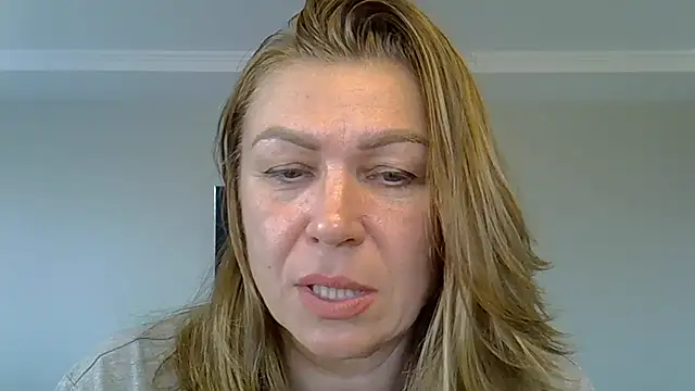 Alexandra-Rosee online show from October 22, 7:02 am