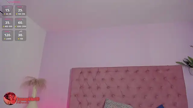 sophiarossee  online show from November 6, 2:01 pm