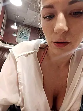 Brilliant-Queen1 online show from October 23, 9:48 am