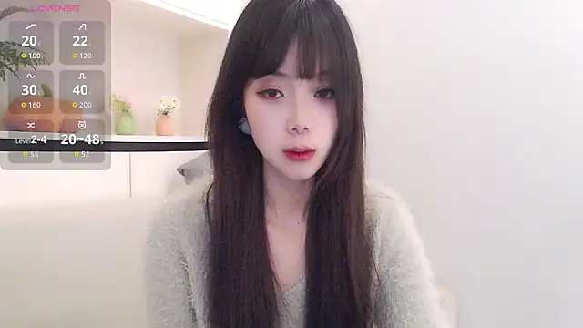 stella lolio online show from February 23, 12:48 pm