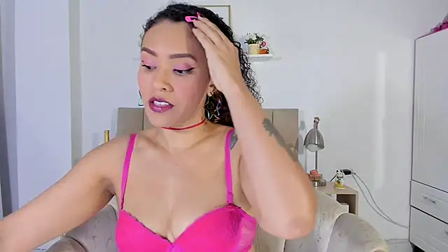 Zoe Gruber online show from March 27, 12:12 am