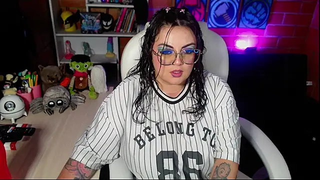 juliette rd online show from October 2, 3:11 am