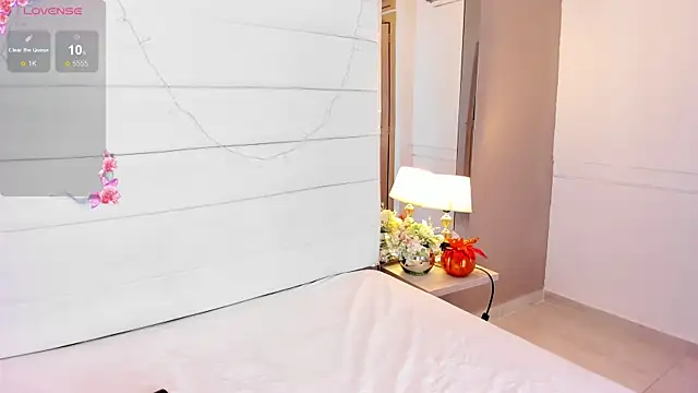 Lilly 2809  online show from October 11, 5:23 am