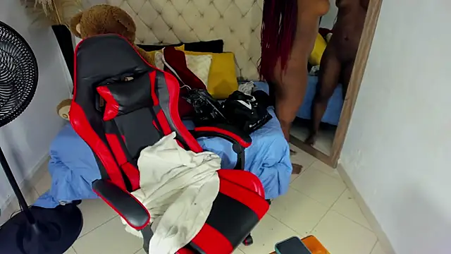 helena copper  online show from December 14, 9:53 pm