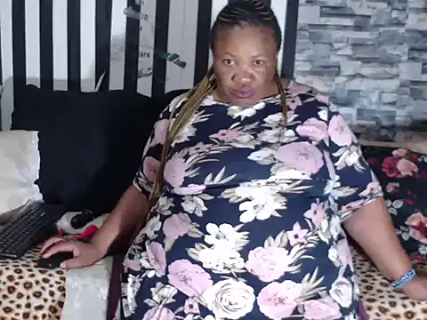 BigHotMatureXx online show from November 29, 1:31 am