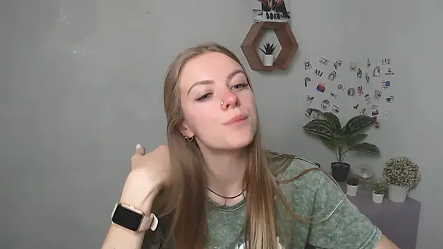 AliceFlirtt  online show from September 29, 12:32 pm