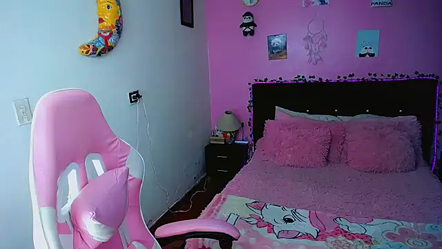 SweetKim21 online show from June 3, 3:51 am