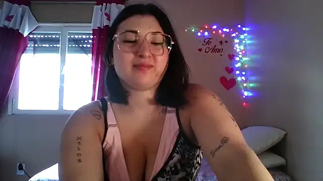 imsohornydacom online show from February 11, 6:20 pm