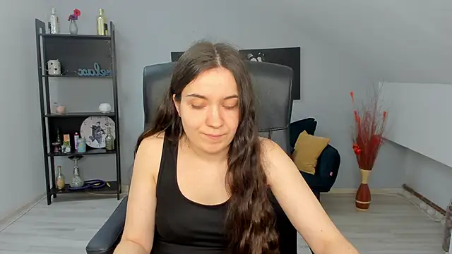 MelissaWiliam online show from April 6, 11:00 am