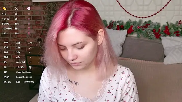 Lisa Adam online show from December 18, 5:07 pm