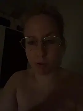 MariaValentine online show from December 18, 8:57 pm