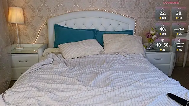 Kaia Sunshine Mia online show from September 10, 3:23 pm