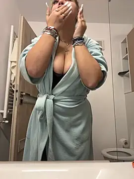 AllysonK online show from November 9, 3:30 pm