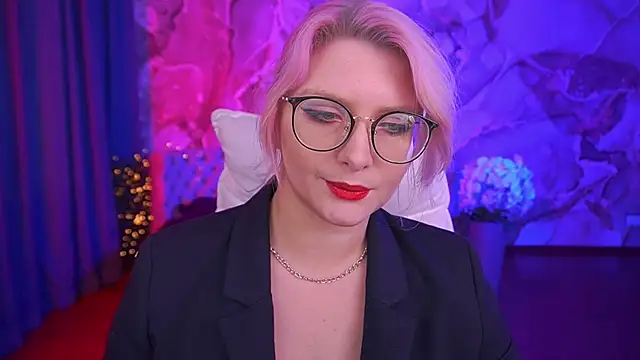 CoolTatis online show from October 3, 1:27 pm