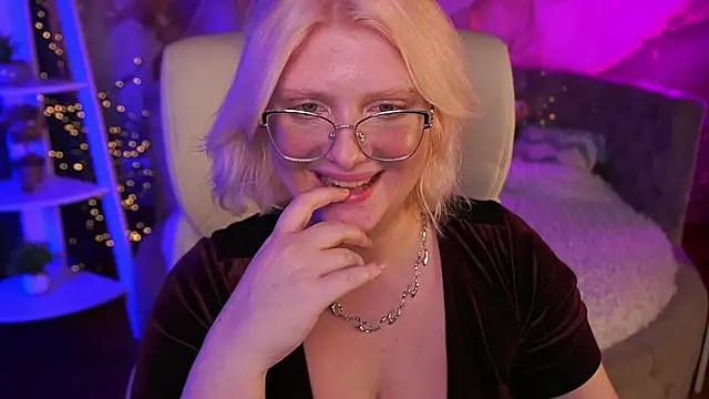 CoolTatis online show from March 27, 8:26 am