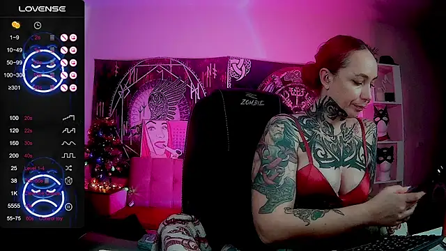 miss jenna lovee online show from December 18, 5:34 am