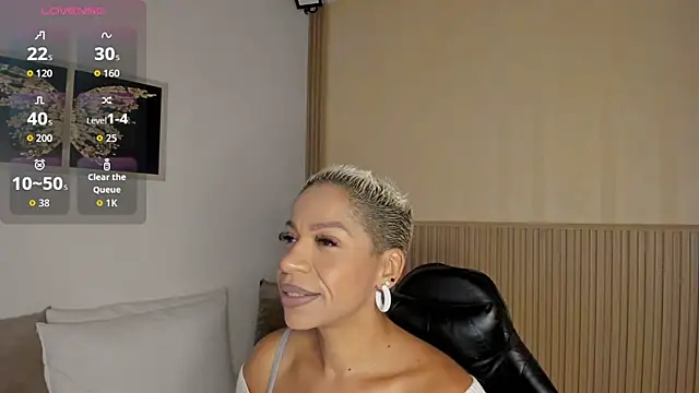 summer night  online show from March 28, 12:15 pm