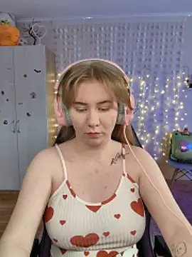 D0nna  online show from February 16, 9:42 am