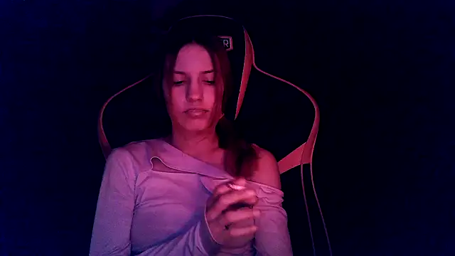  love nutella  online show from March 19, 7:18 pm