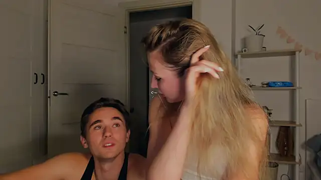  Lora Palmer online show from September 8, 7:57 pm