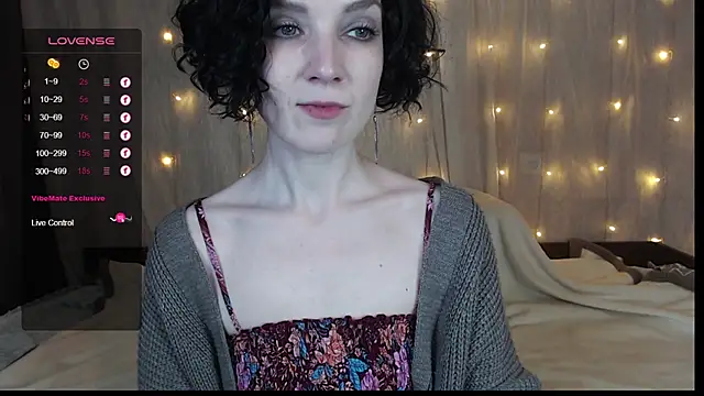 TinaWince online show from December 2, 7:10 am