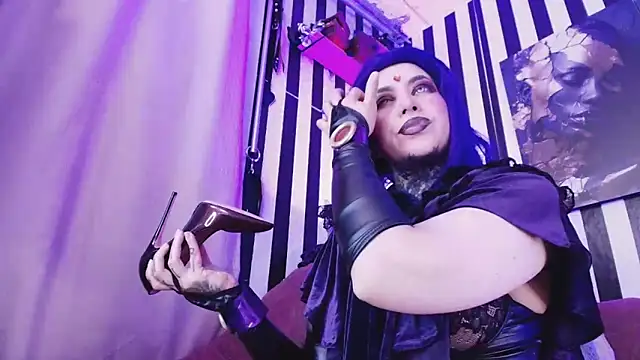 hanna connorr online show from March 6, 11:55 pm