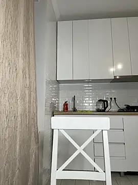 Teya moon  online show from April 1, 6:16 pm