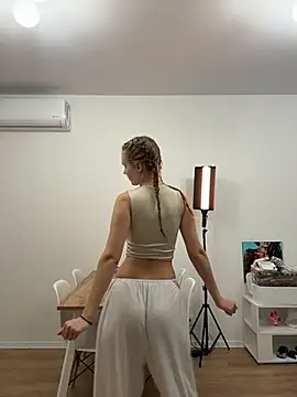 Ketitull online show from February 24, 6:39 pm