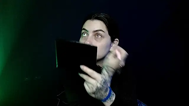 sophy rock online show from December 22, 3:15 pm