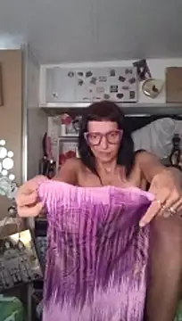 whitetrashdirtyslut online show from March 21, 1:27 pm