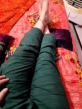 Cute Sonam  online show from September 18, 11:09 am