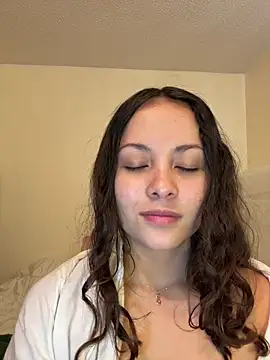 Megan Rodrigo online show from March 4, 2:12 pm