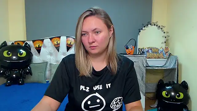 SallyVerda online show from October 23, 5:52 pm