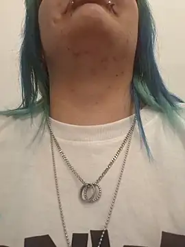 lucky-leah online show from March 3, 3:34 am