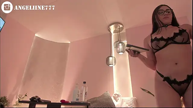 angeline-777 online show from May 11, 11:23 am