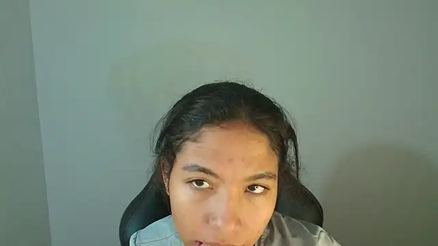 samy jonnes  online show from October 29, 1:21 am