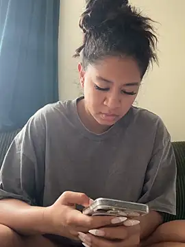 AshleyLoveee online show from December 17, 4:11 pm