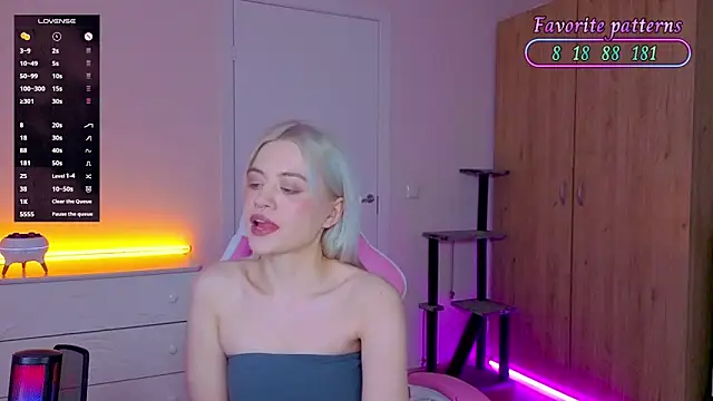 mybunnywendy online show from April 29, 5:30 pm