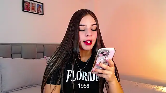 astrid-omega online show from October 2, 1:32 am