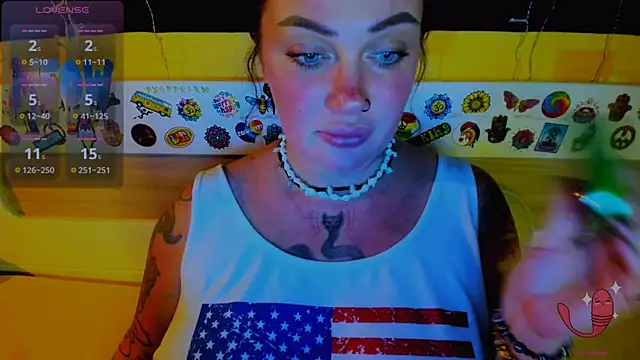 EllieOz online show from October 17, 8:45 pm