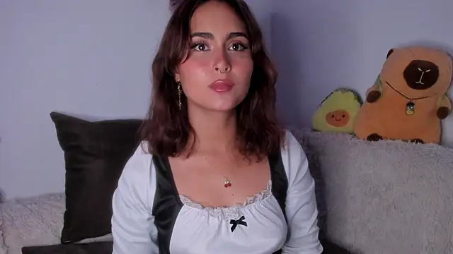 Violette-Ramirez01 online show from September 18, 10:19 pm