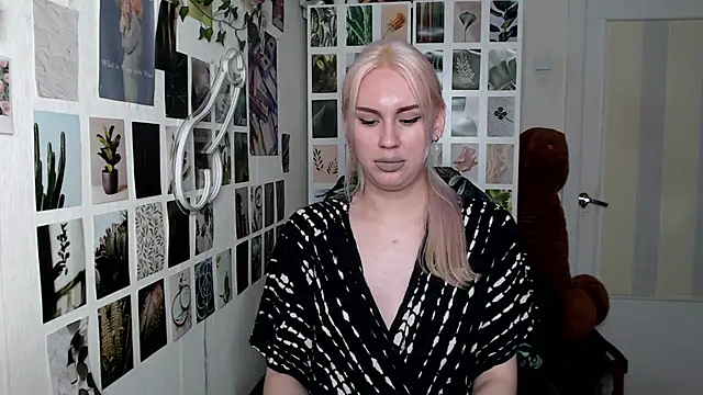 CapriScorpion online show from November 6, 9:59 am