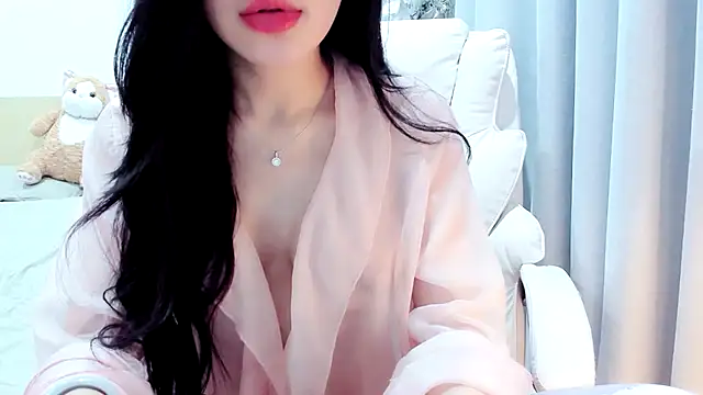 Lita-Julia online show from February 4, 3:48 pm